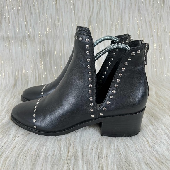 STEVE MADDEN CONSPIRE Silver Studded Black Leather Boots Size 8 - Picture 5 of 8